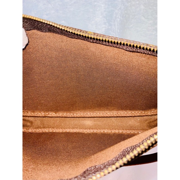 Louis Vuitton Pochette Accessories Monogram Canvas Shoulder Bag Authentic - Picture 13 of 16